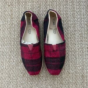 TOMS Alpargata Slip-On Shoes Red and Black Plaid Wool/Flannel Size 7